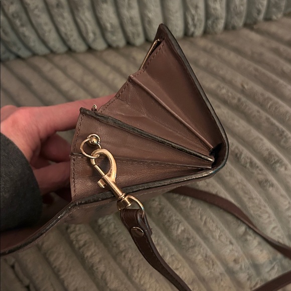 Gucci Vintage Bifold Long Wallet Crossbody Guccissima Embossed GG Leather 4-Way - Picture 16 of 17